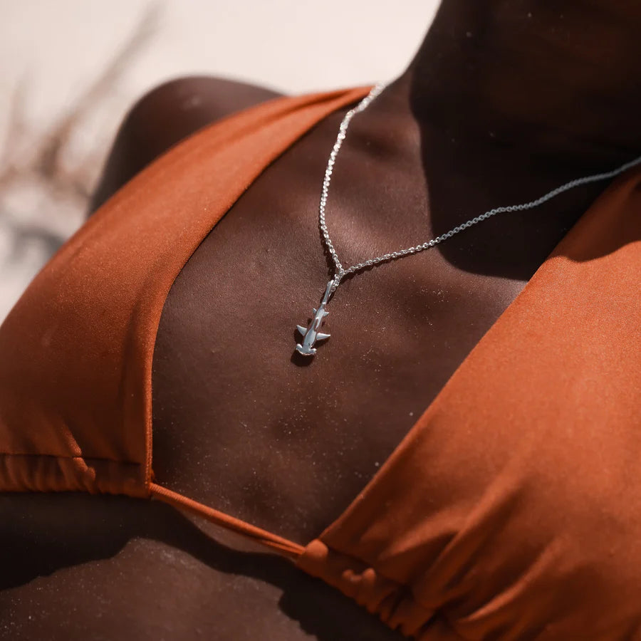 COLLAR PEQUEÑO TIBURÓN MARTILLO