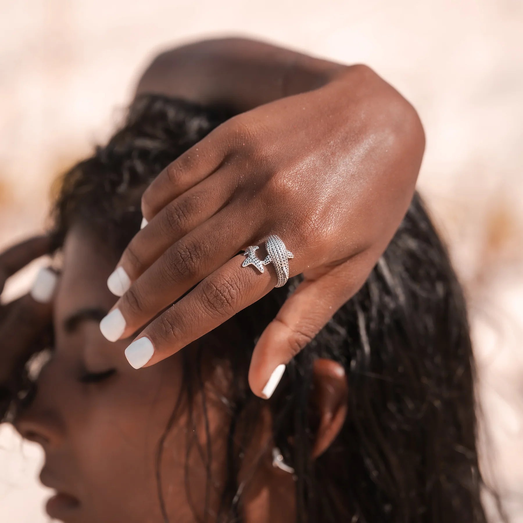ANILLO TIBURON BALLENA