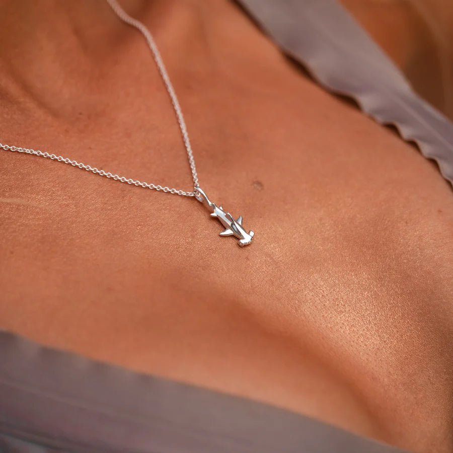 COLLAR PEQUEÑO TIBURÓN MARTILLO